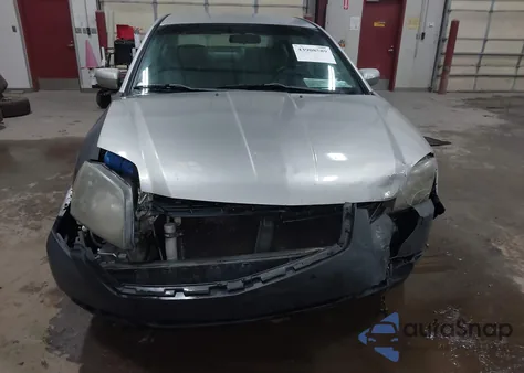 2009 Mitsubishi Galant Es/Sport Edition z USA, uszkodzony, nr VIN 4A3AB36F29E003023